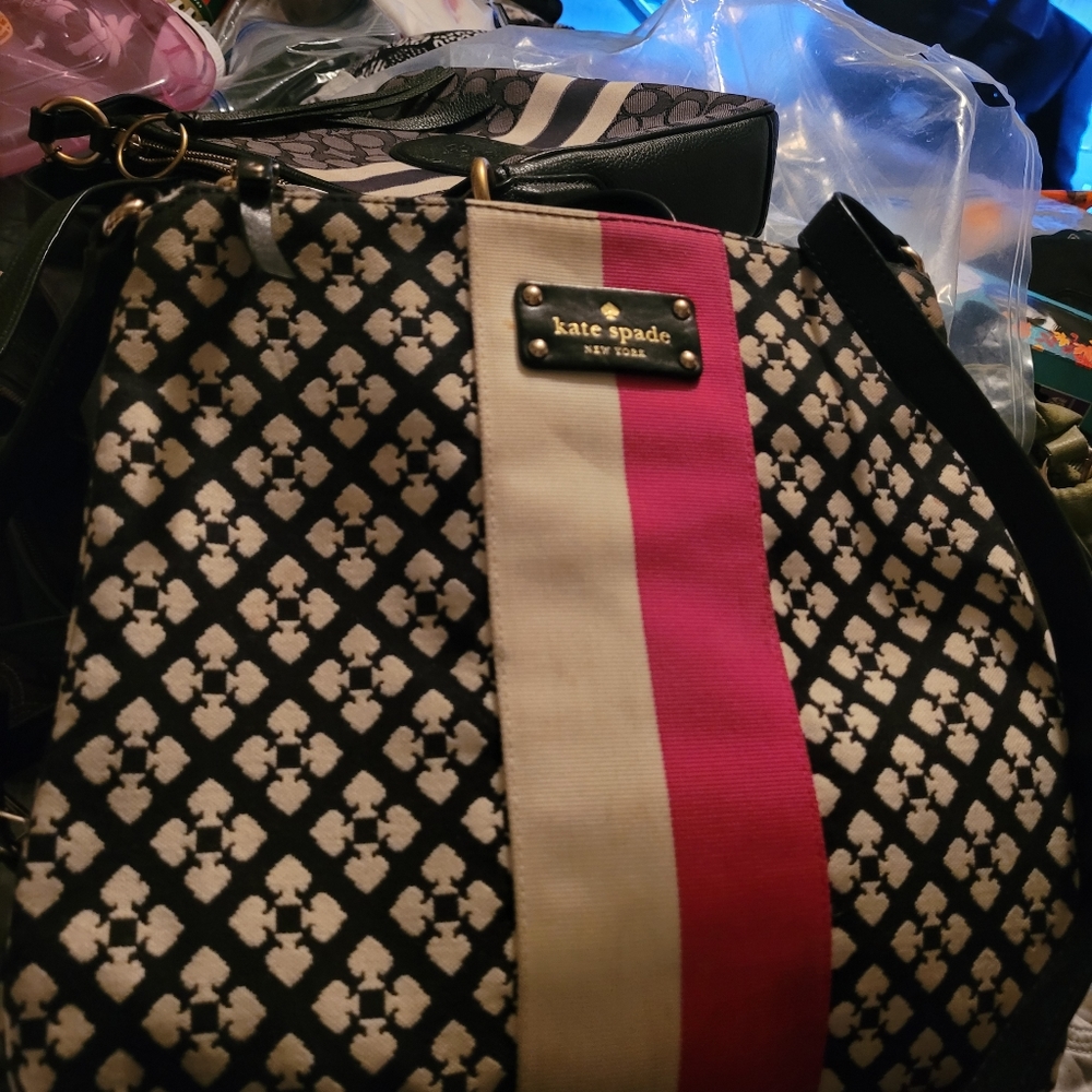Purse - Picture 2 of 2